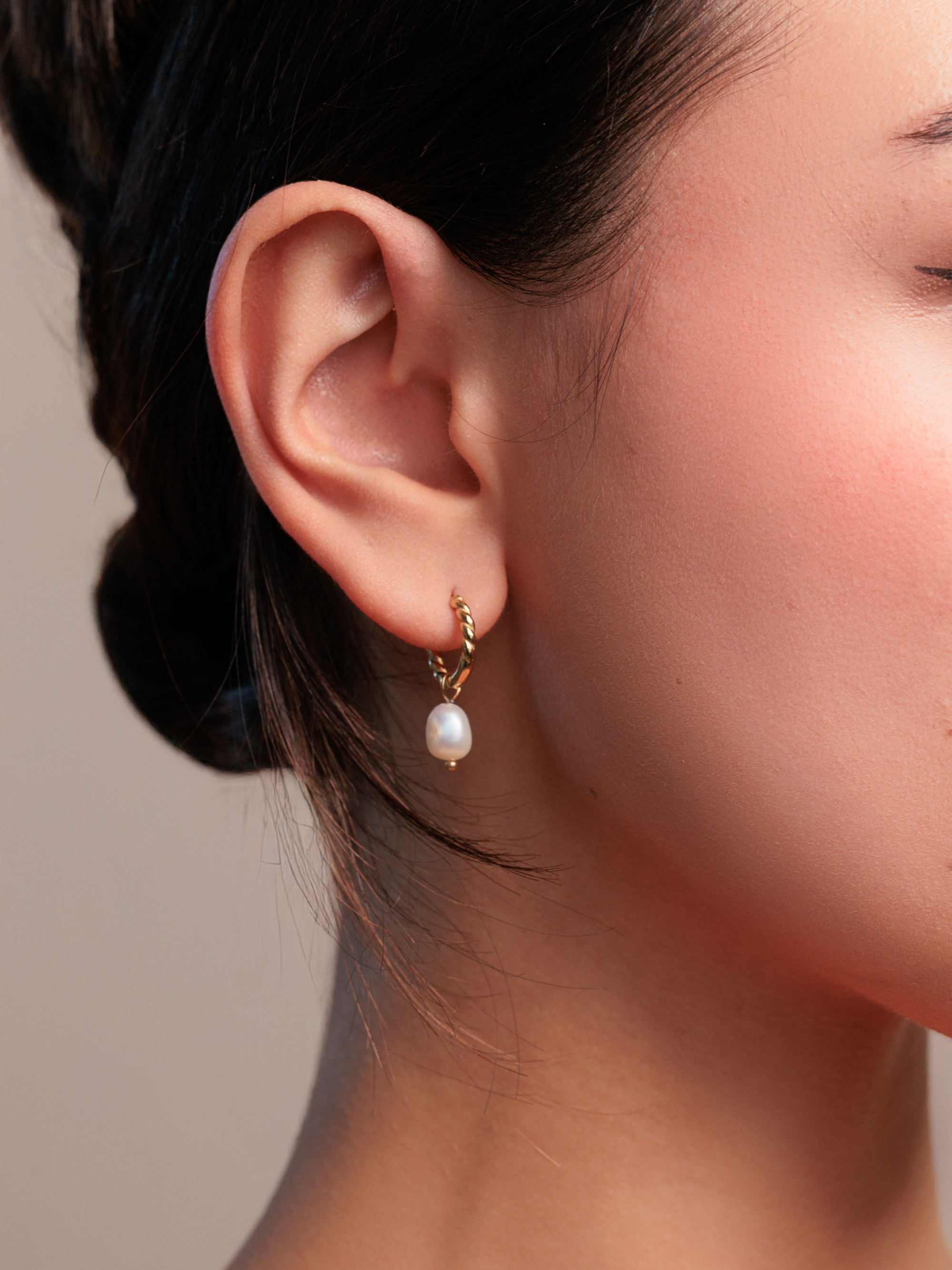 Dainty Pearl Drop Earrings